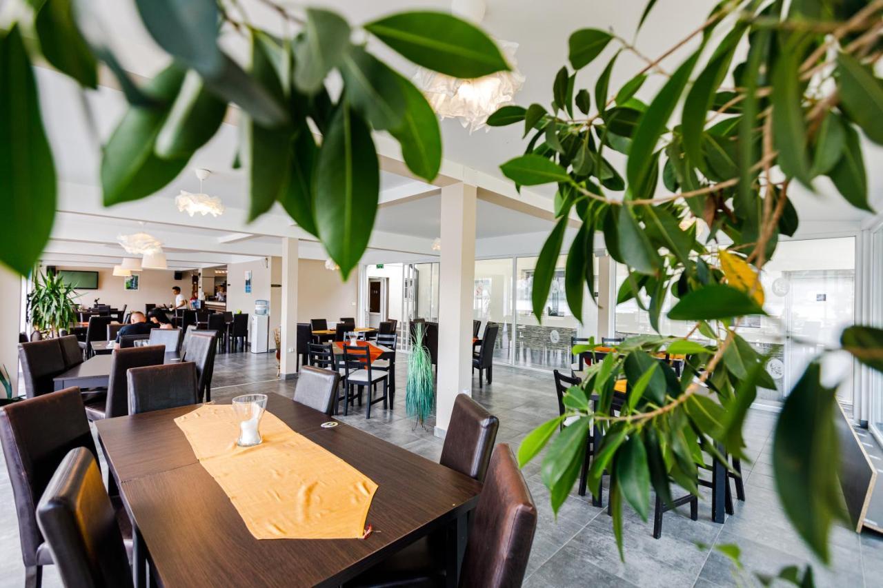 Pensiunea Decebal Resort - Cazanele Dunarii Dubova Eksteriør bilde