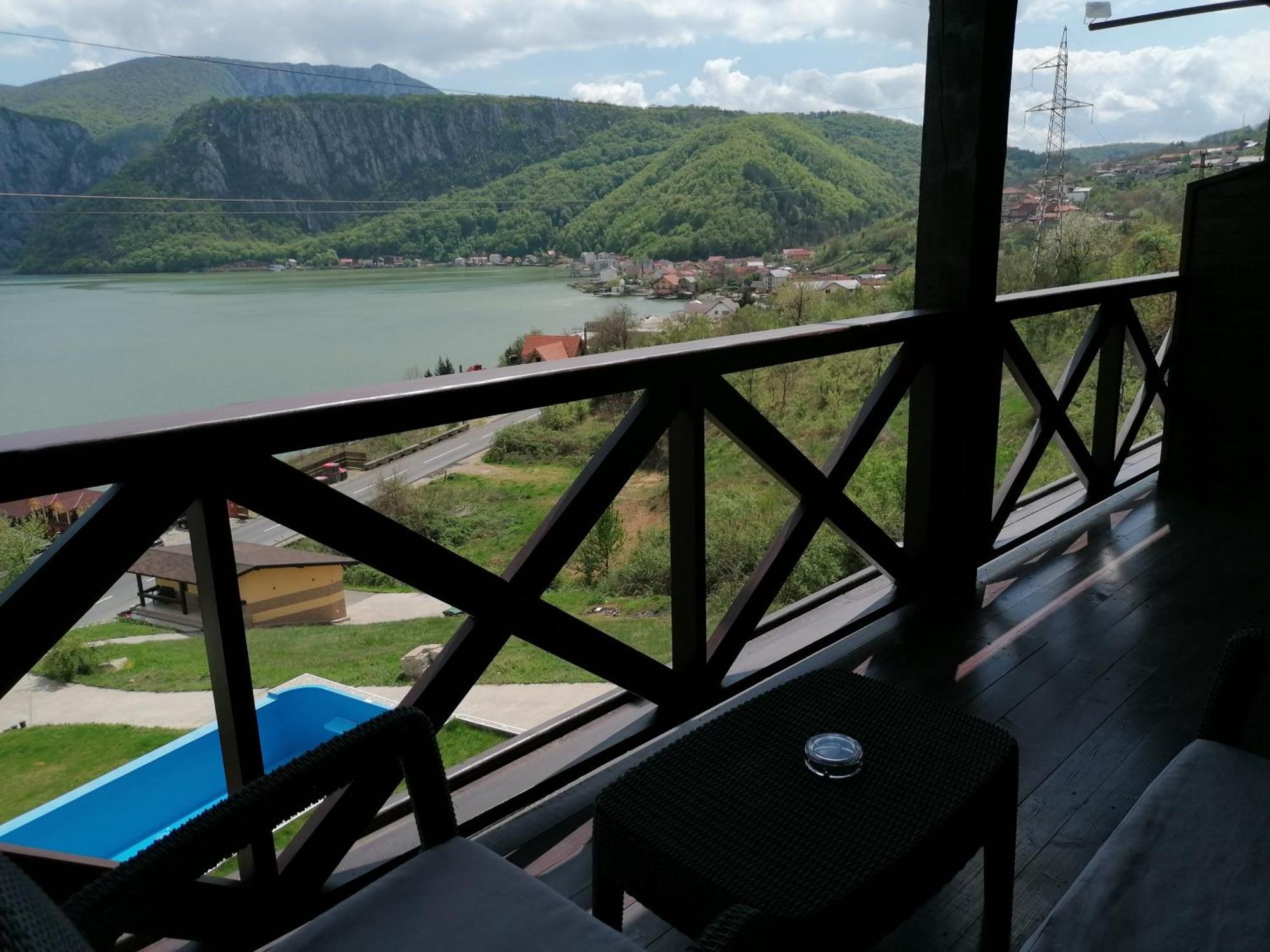 Pensiunea Decebal Resort - Cazanele Dunarii Dubova Eksteriør bilde